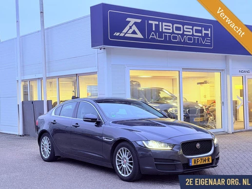 Jaguar XE - Afbeelding 1 van 14