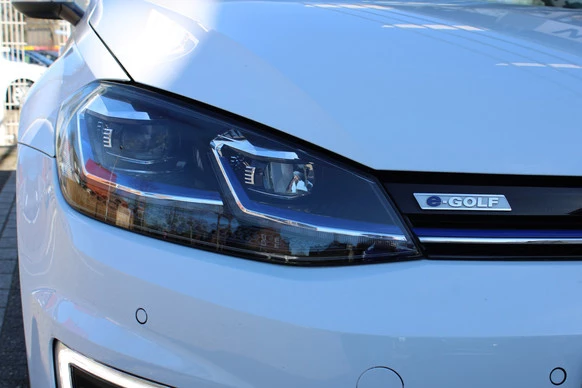 Volkswagen e-Golf - Afbeelding 17 van 30
