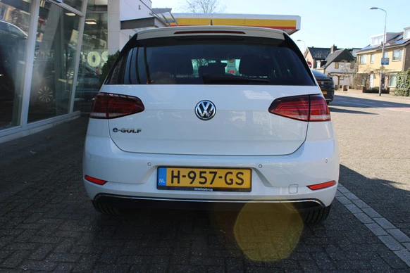 Volkswagen e-Golf - Afbeelding 26 van 30