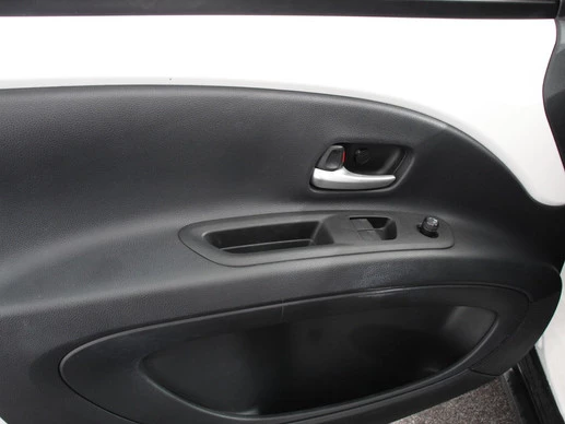 Toyota Aygo - Afbeelding 13 van 30