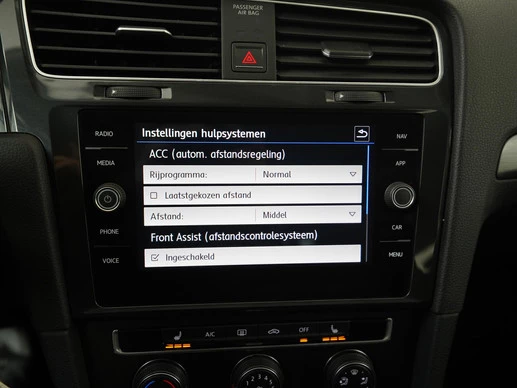 Volkswagen Golf - Afbeelding 18 van 30