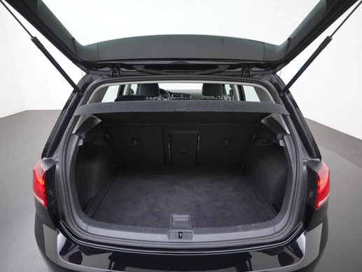 Volkswagen Golf - Afbeelding 22 van 30