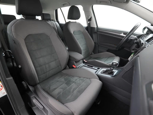 Volkswagen Golf - Afbeelding 25 van 30