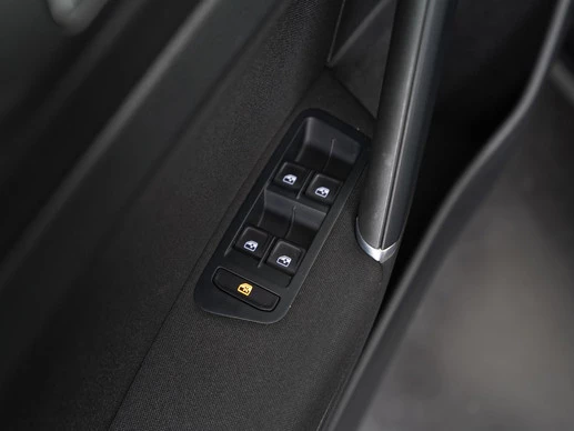 Volkswagen Golf - Afbeelding 29 van 30