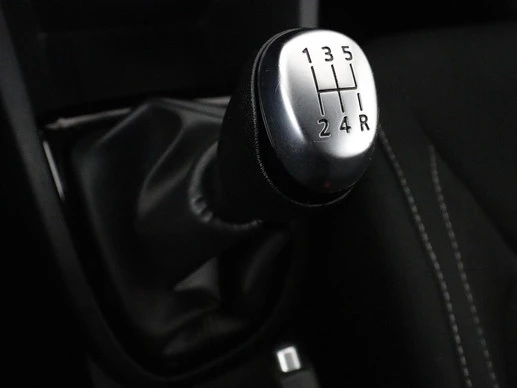 Renault Clio - Afbeelding 18 van 30