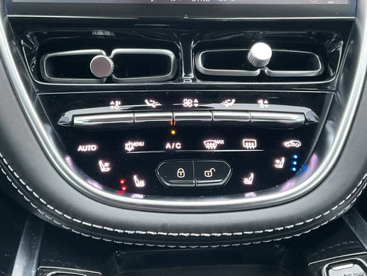 Aston Martin DBX - Afbeelding 9 van 30