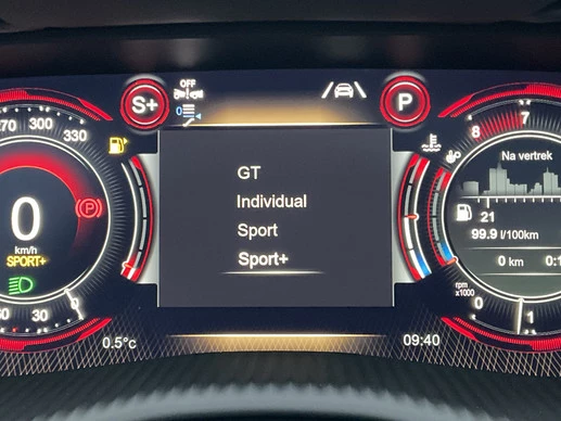 Aston Martin DBX - Afbeelding 11 van 30