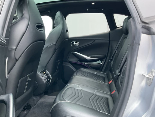 Aston Martin DBX - Afbeelding 14 van 30