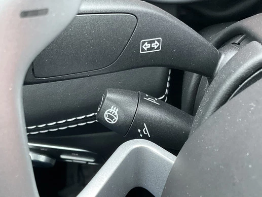 Aston Martin DBX - Afbeelding 16 van 30