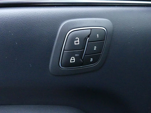 Ford Mustang Mach-E - Afbeelding 25 van 26