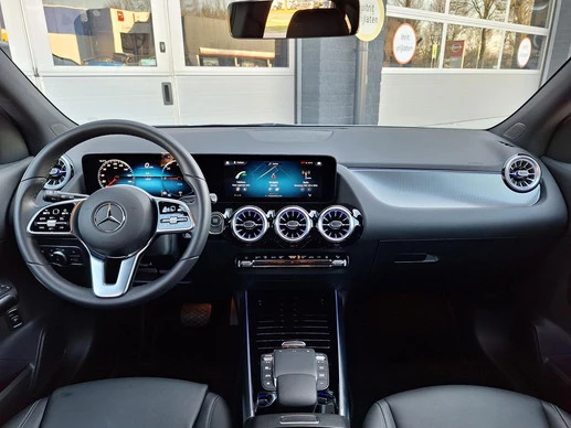 Mercedes-Benz EQA - Afbeelding 8 van 30