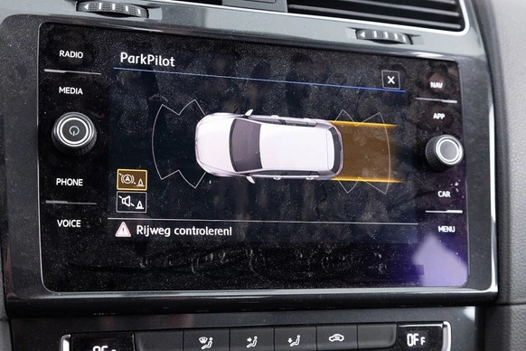 Volkswagen e-Golf - Afbeelding 16 van 28