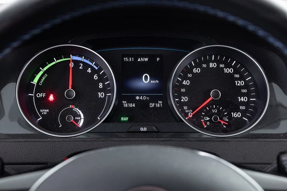 Volkswagen e-Golf - Afbeelding 18 van 28