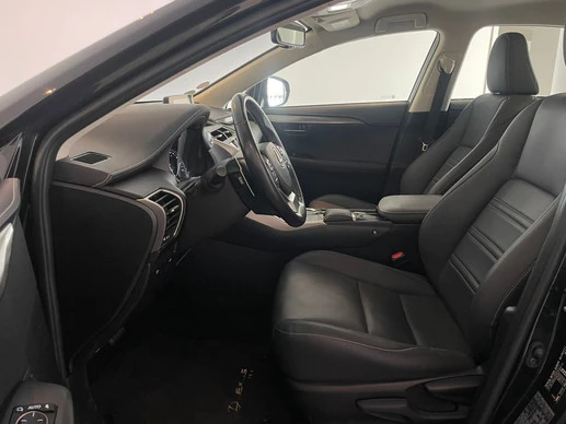 Lexus NX - Afbeelding 18 van 30