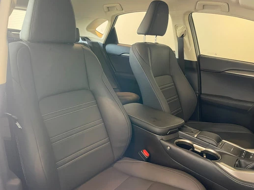 Lexus NX - Afbeelding 19 van 30