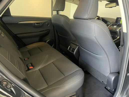Lexus NX - Afbeelding 21 van 30