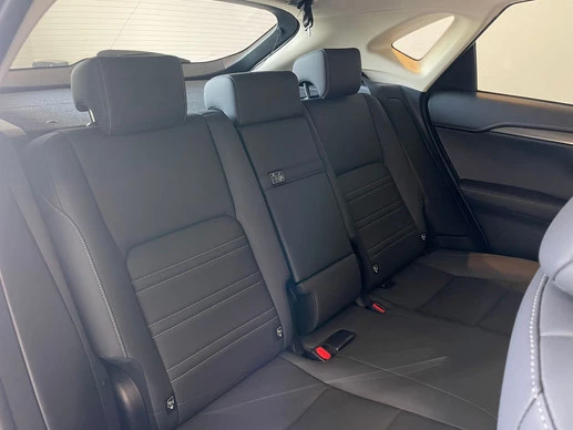 Lexus NX - Afbeelding 22 van 30