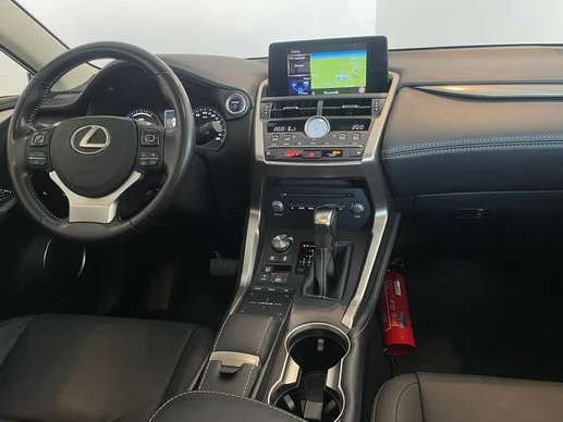 Lexus NX - Afbeelding 25 van 30