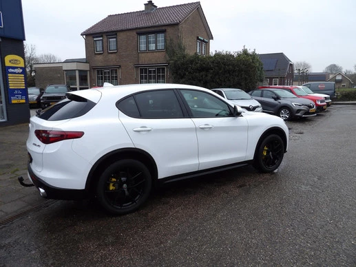Alfa Romeo Stelvio - Afbeelding 3 van 16