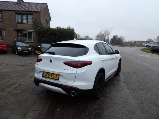 Alfa Romeo Stelvio - Afbeelding 4 van 16