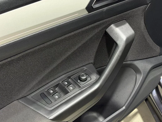 Volkswagen T-Roc - Afbeelding 18 van 30