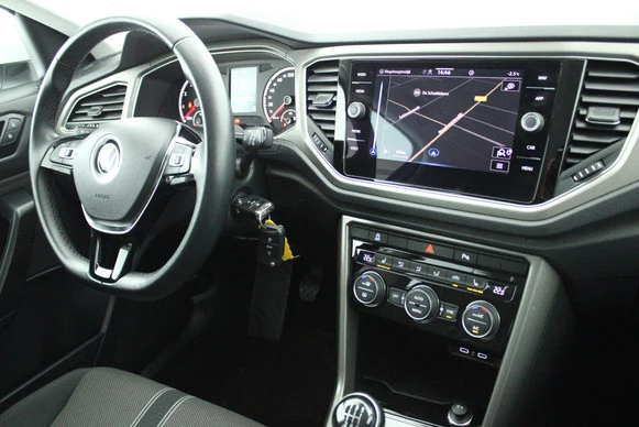 Volkswagen T-Roc - Afbeelding 3 van 30