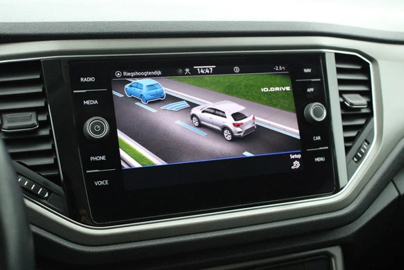 Volkswagen T-Roc - Afbeelding 24 van 30