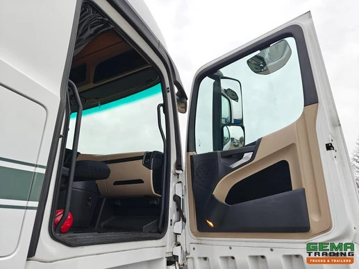 Mercedes-Benz Actros - Afbeelding 12 van 25