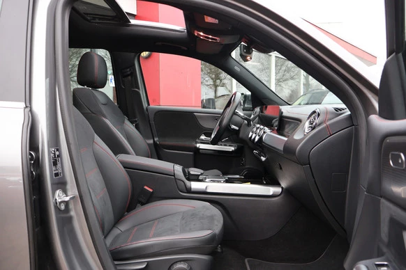 Mercedes-Benz EQB - Afbeelding 17 van 19