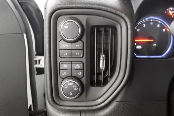 Chevrolet Silverado - Afbeelding 19 van 30