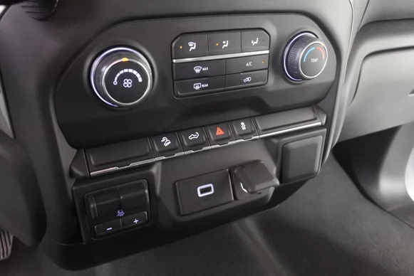 Chevrolet Silverado - Afbeelding 23 van 30