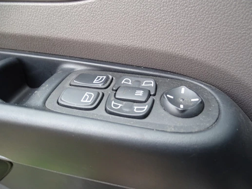 DAF CF 320 FA - Afbeelding 26 van 28