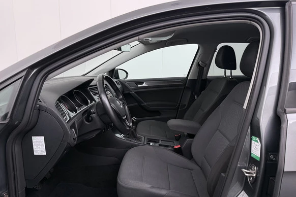 Volkswagen Golf - Afbeelding 10 van 29