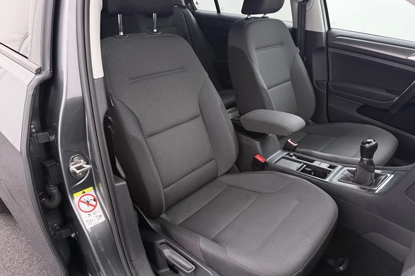 Volkswagen Golf - Afbeelding 13 van 29