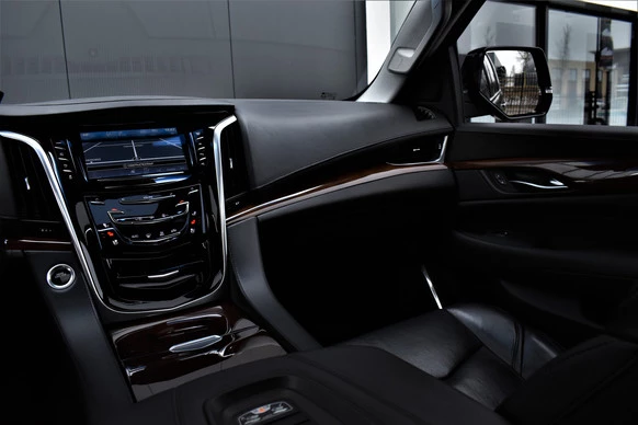 Cadillac Escalade - Afbeelding 27 van 30