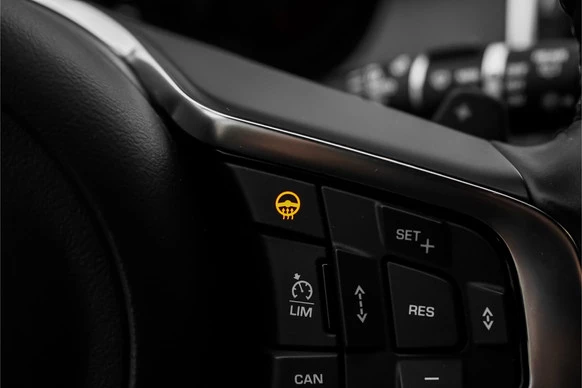 Jaguar E-PACE - Afbeelding 21 van 30