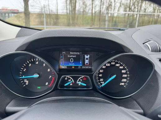 Ford Kuga - Afbeelding 10 van 27
