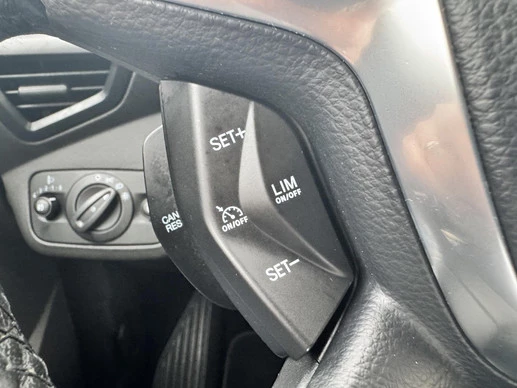 Ford Kuga - Afbeelding 20 van 27