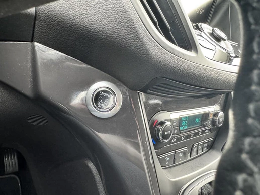 Ford Kuga - Afbeelding 25 van 27