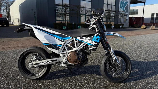 Husqvarna 701 Supermoto - Afbeelding 4 van 6