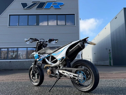 Husqvarna 701 Supermoto - Afbeelding 1 van 6
