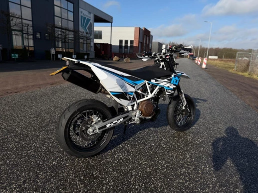 Husqvarna 701 Supermoto - Afbeelding 3 van 6