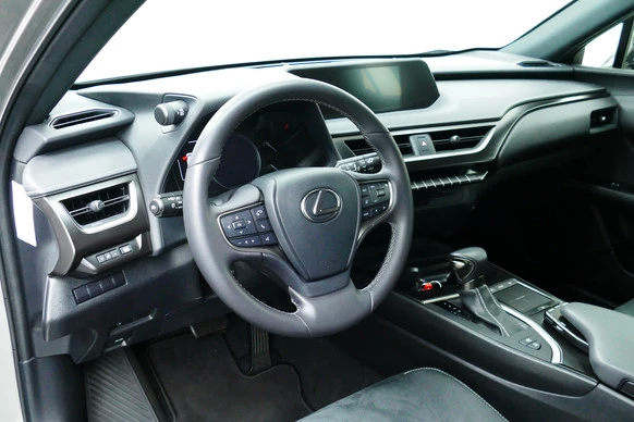 Lexus UX - Afbeelding 13 van 30