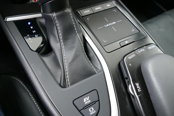 Lexus UX - Afbeelding 29 van 30