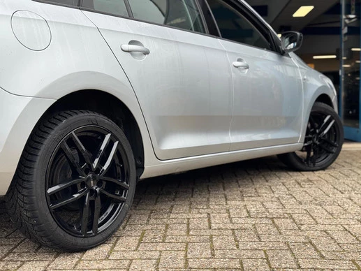 Škoda Rapid - Afbeelding 11 van 30