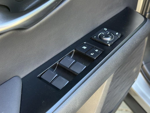 Lexus UX - Afbeelding 18 van 30