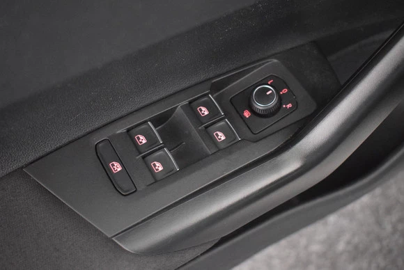 Volkswagen Polo - Afbeelding 13 van 30