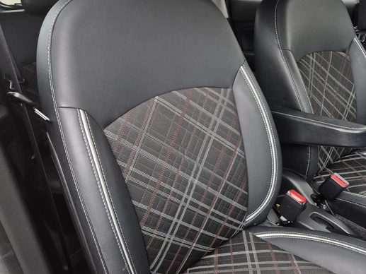 Mitsubishi Space Star - Afbeelding 25 van 30