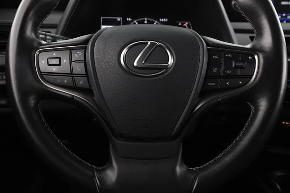 Lexus UX - Afbeelding 9 van 30