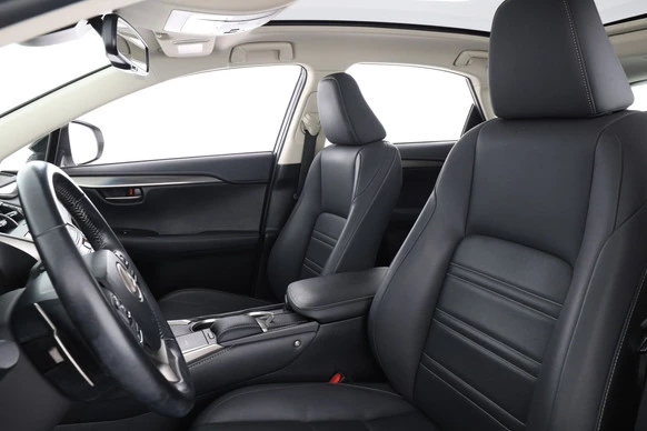 Lexus NX - Afbeelding 25 van 30